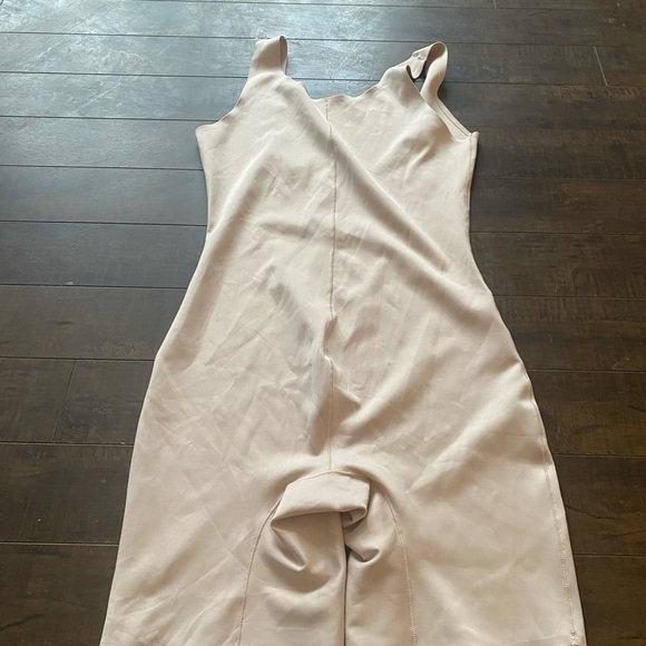 Thirdlove One piece nude shapewear - Picture 7 of 10